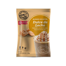 Big Train Dulce De Leche bottle pour shows smooth caramel flavor for café-style drinks.