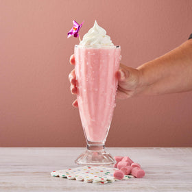 Big Train Kidz Kreamz Bubble Gum Frappé mix ready-to-drink – versatile serving option.