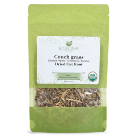 Biokoma couch grass tea in a cup, showcasing a fragrant, mild infusion for daily rituals.