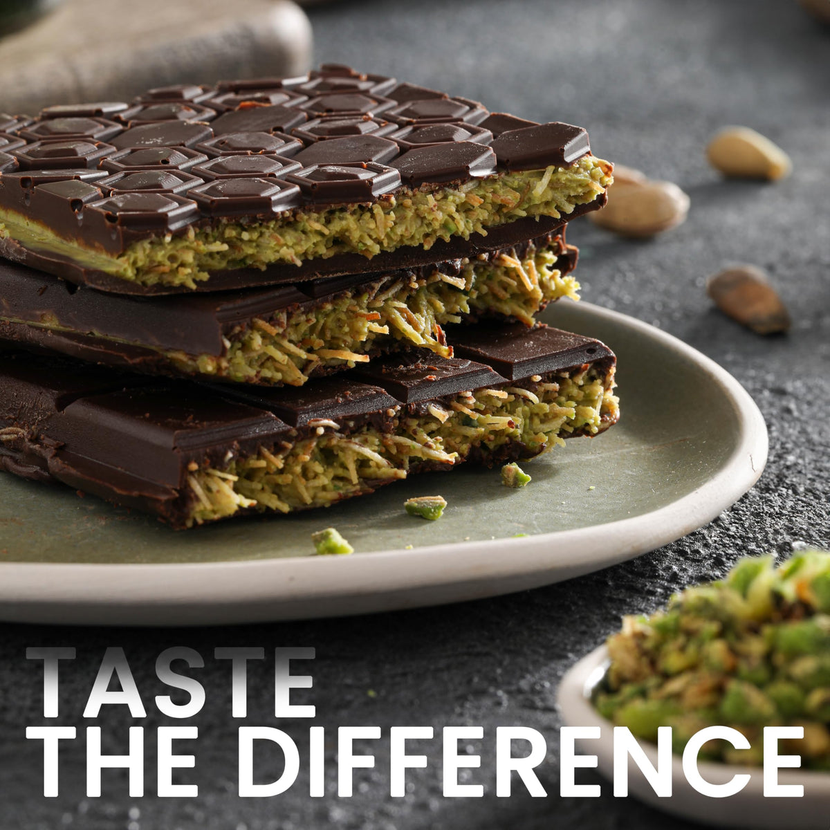 Layered pistachio cream bar featuring BISVUA kataifi for creative dessert ideas.