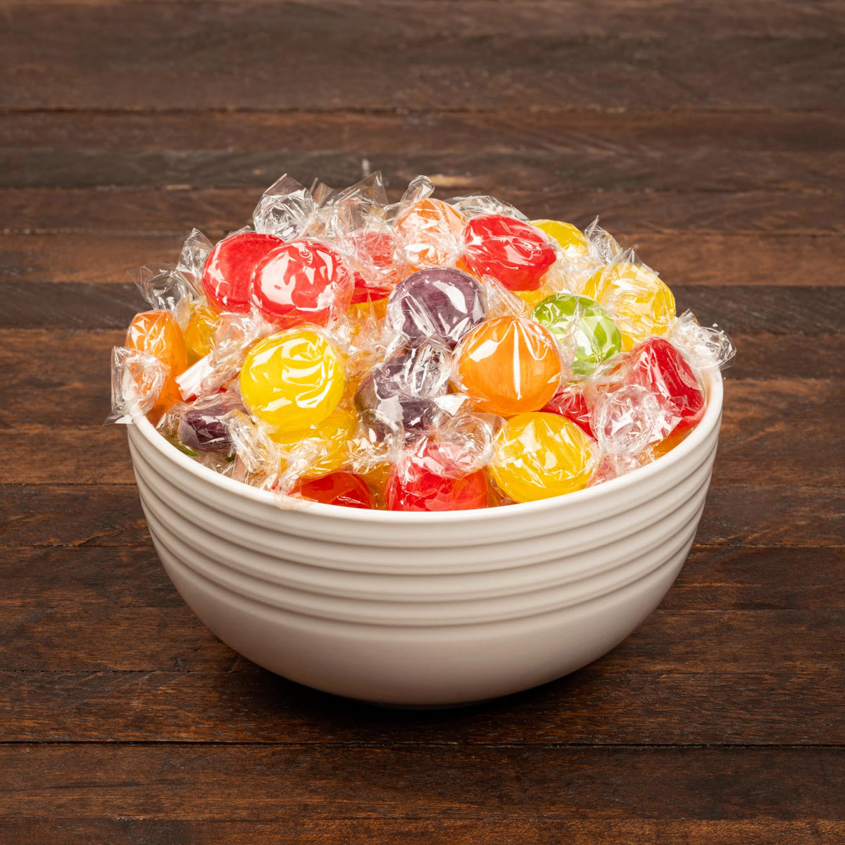 Blunon fruit candies, individually wrapped, staying fresh for travel.