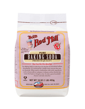 Bob's Red Mill Baking Soda packaging closeup showing pure sodium bicarbonate