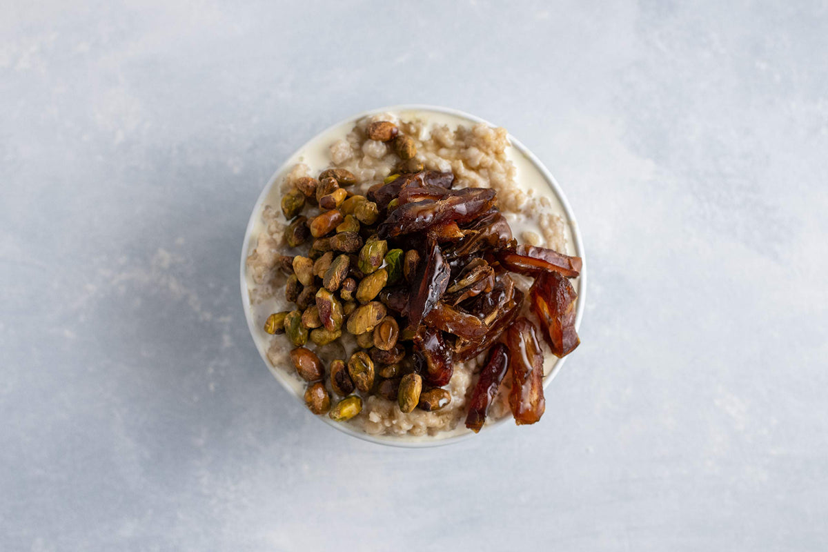 Bob's Red Mill instant rolled oats overnight-oats – versatile meal prep idea.
