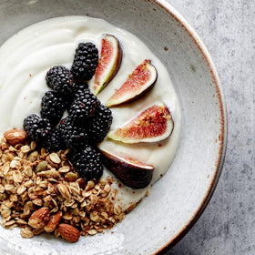 BOLA Granola vegan gluten-free label communicates inclusive dietary options and allergen-friendly snack.