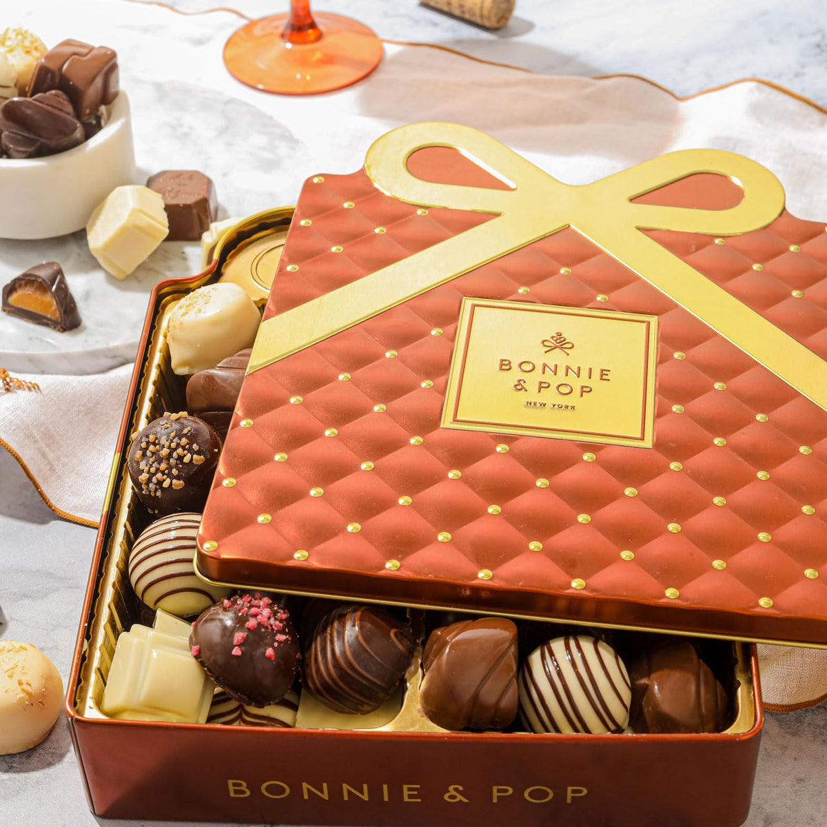 Bonnie and Pop tin packaging is ideal for office or family gifting.