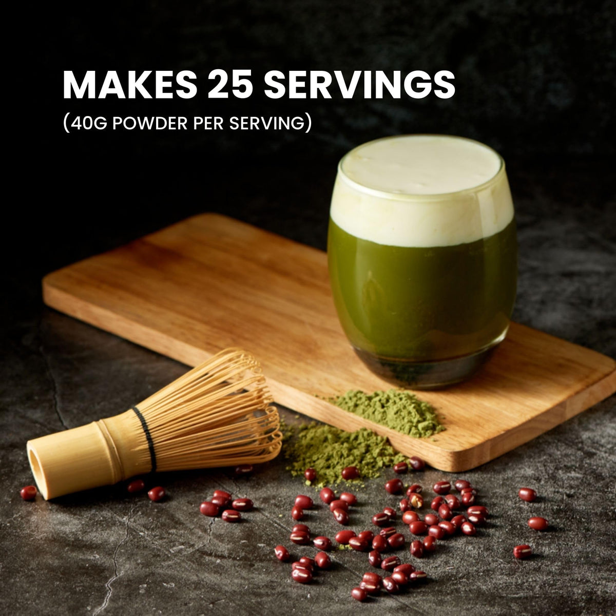 Creamy matcha latte texture achieved with Bossen powder in a glass.