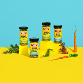 Bragg Sprinkle label close-up shows branding and simple ingredients.