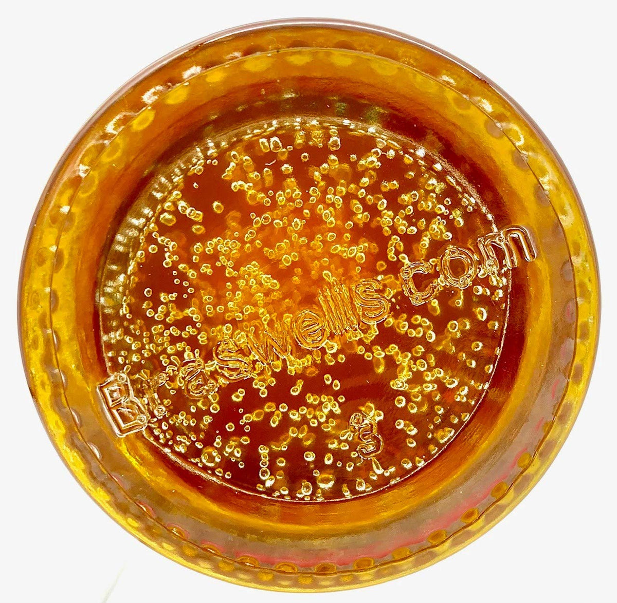 Toast topped with Braswell's Apple Jelly showing a smooth glaze.