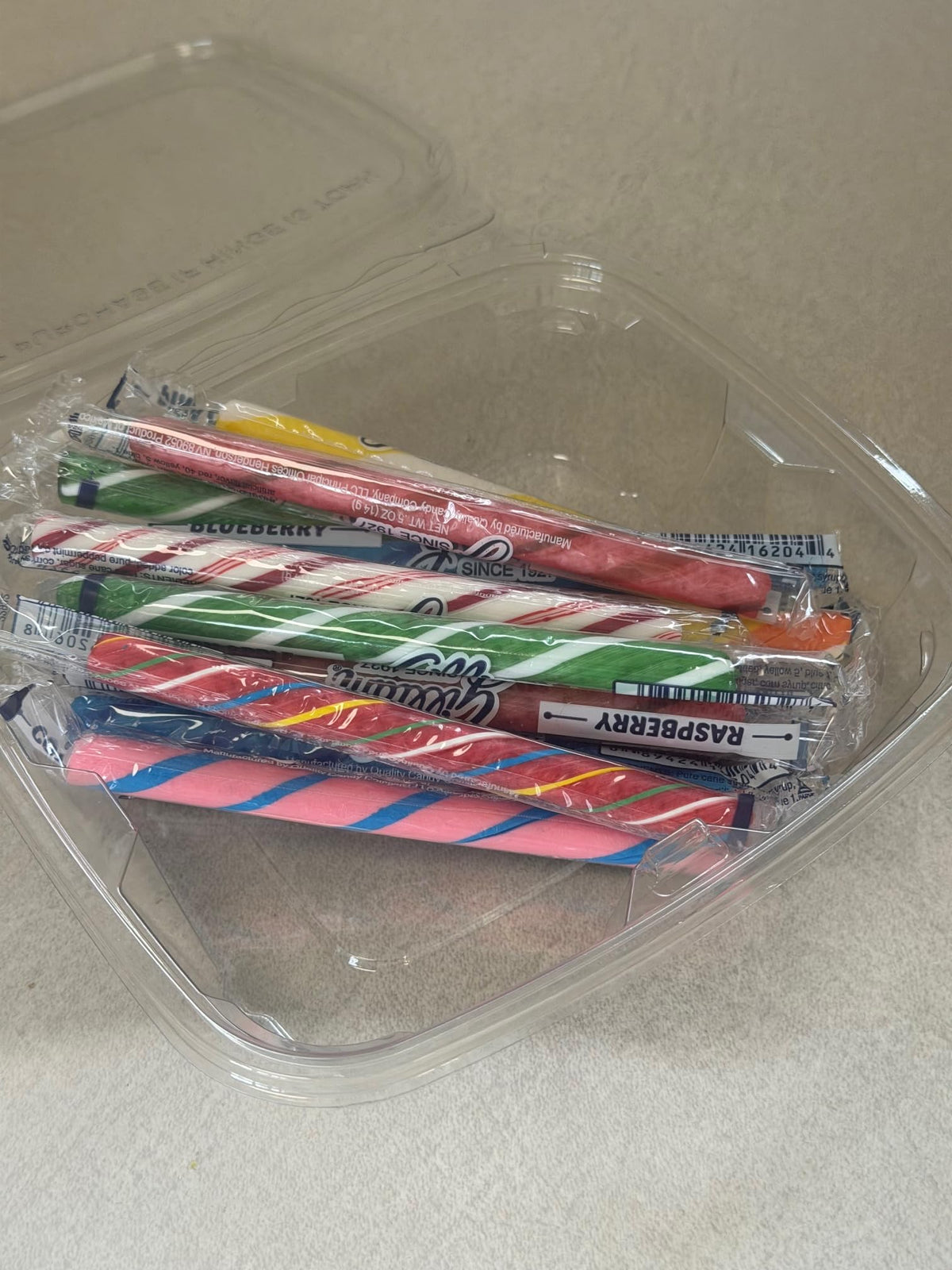 Brio9 vintage-inspired packaging candy sticks offer a charming gift option for events