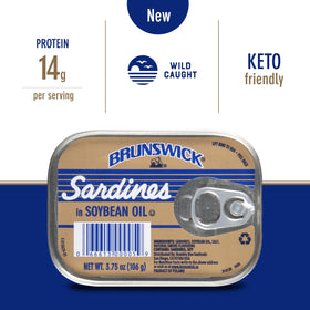 Brunswick sardines soybean oil label; signals quality and tradition.