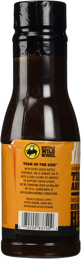 Buffalo Wild Wings Jammin Jalapeño sauce dipping dish for flavor boost