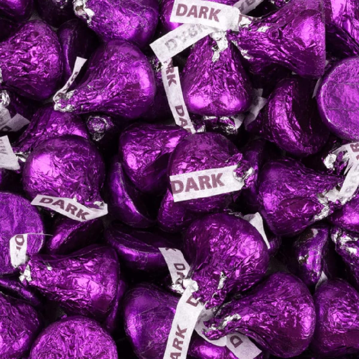 Elegant party favors and gifts with a rich chocolate touch.
