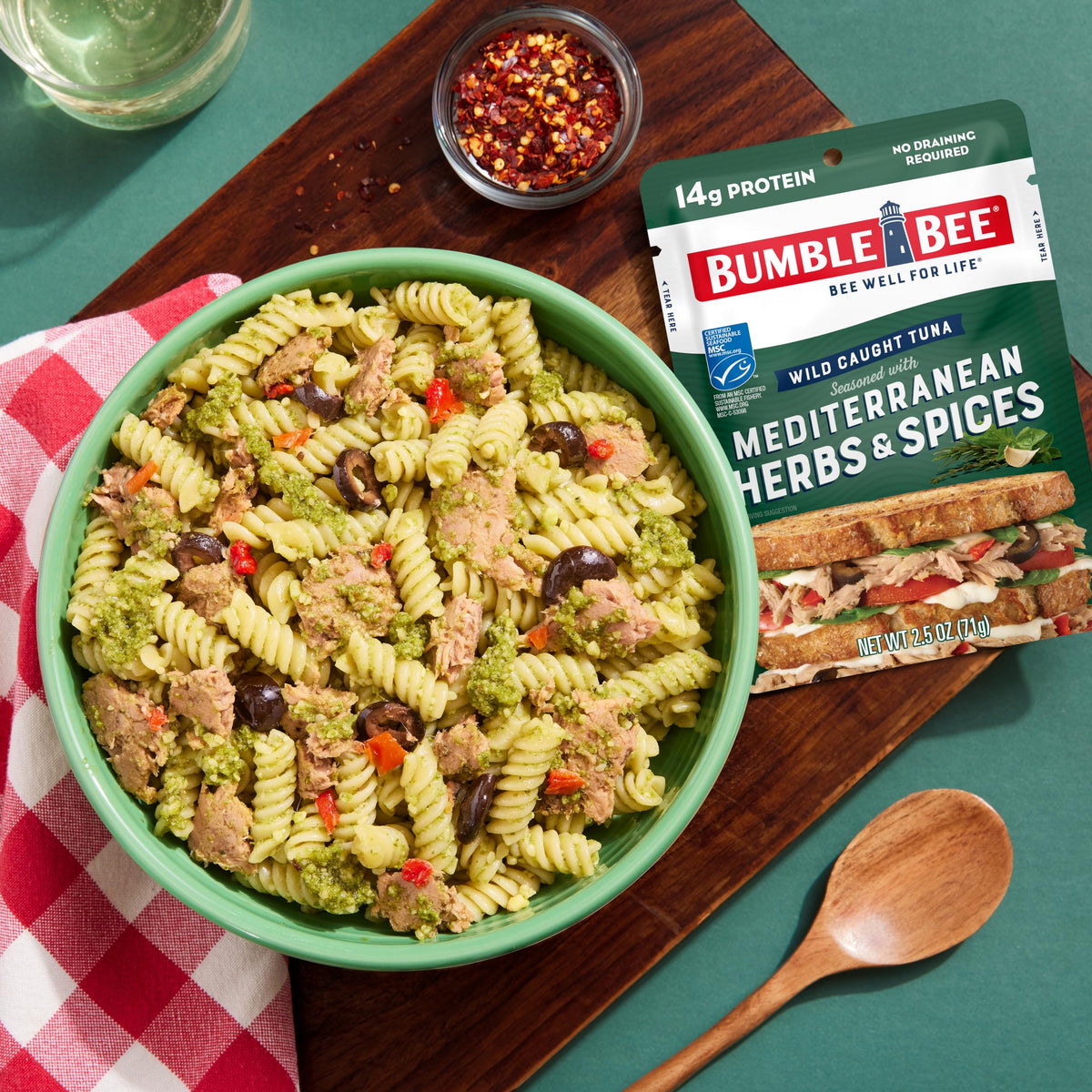 Bumble Bee ready-to-eat tuna pouch on the go