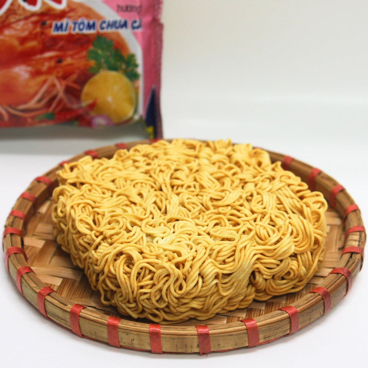 BUTO Hao Hao noodles boiling broth and steam