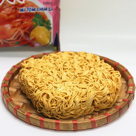 BUTO Hao Hao noodles boiling broth and steam