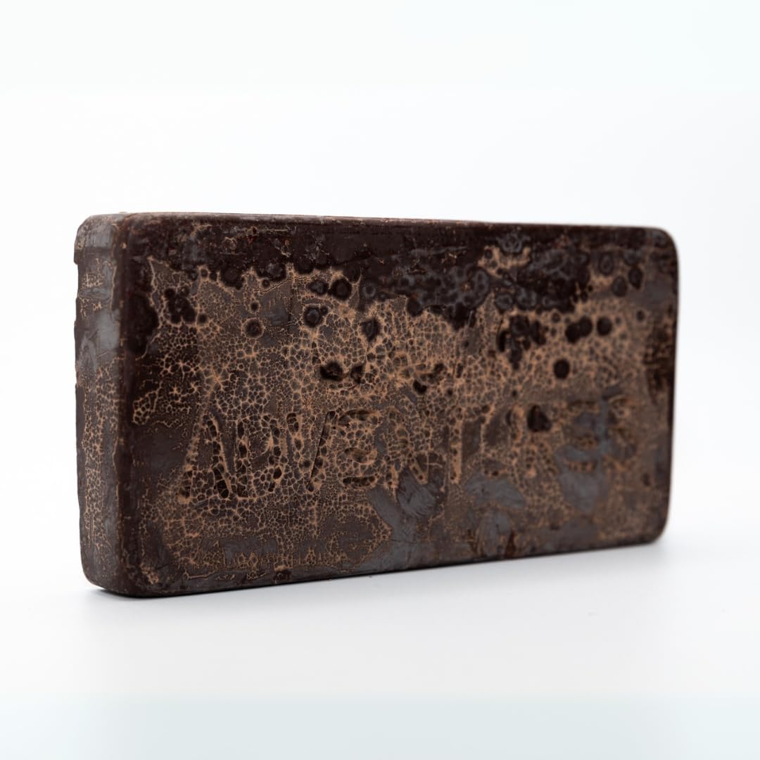 Cacao Adventures hot plant milk ritual showing smooth blending with cacao paste