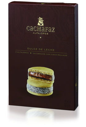 Cachafaz Alfajor Maizena creamy dulce de leche visible in cross-section.