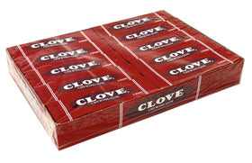 Cadbury Clove Chewing Gum pack with five sticks for quick fresh breath.