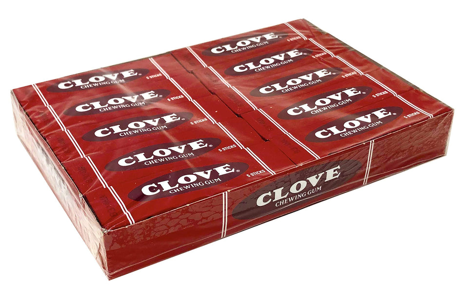 Cadbury Clove Chewing Gum pack with five sticks for quick fresh breath.