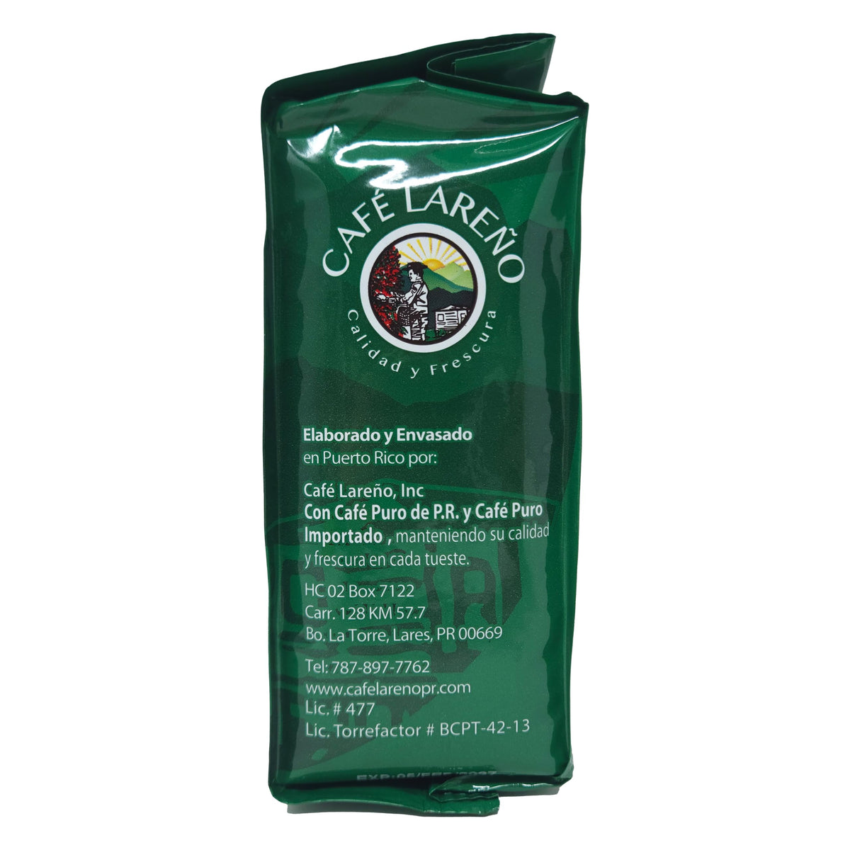 Café Lareño ground coffee in a steaming cup, ideal for a flavorful morning ritual.