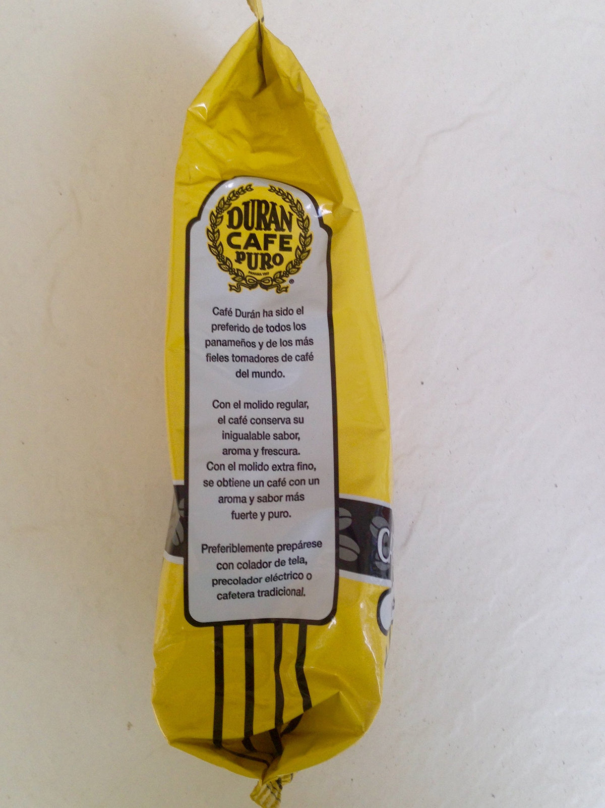 Roasted label detail on Cafe Duran Tradicional Regular packaging.