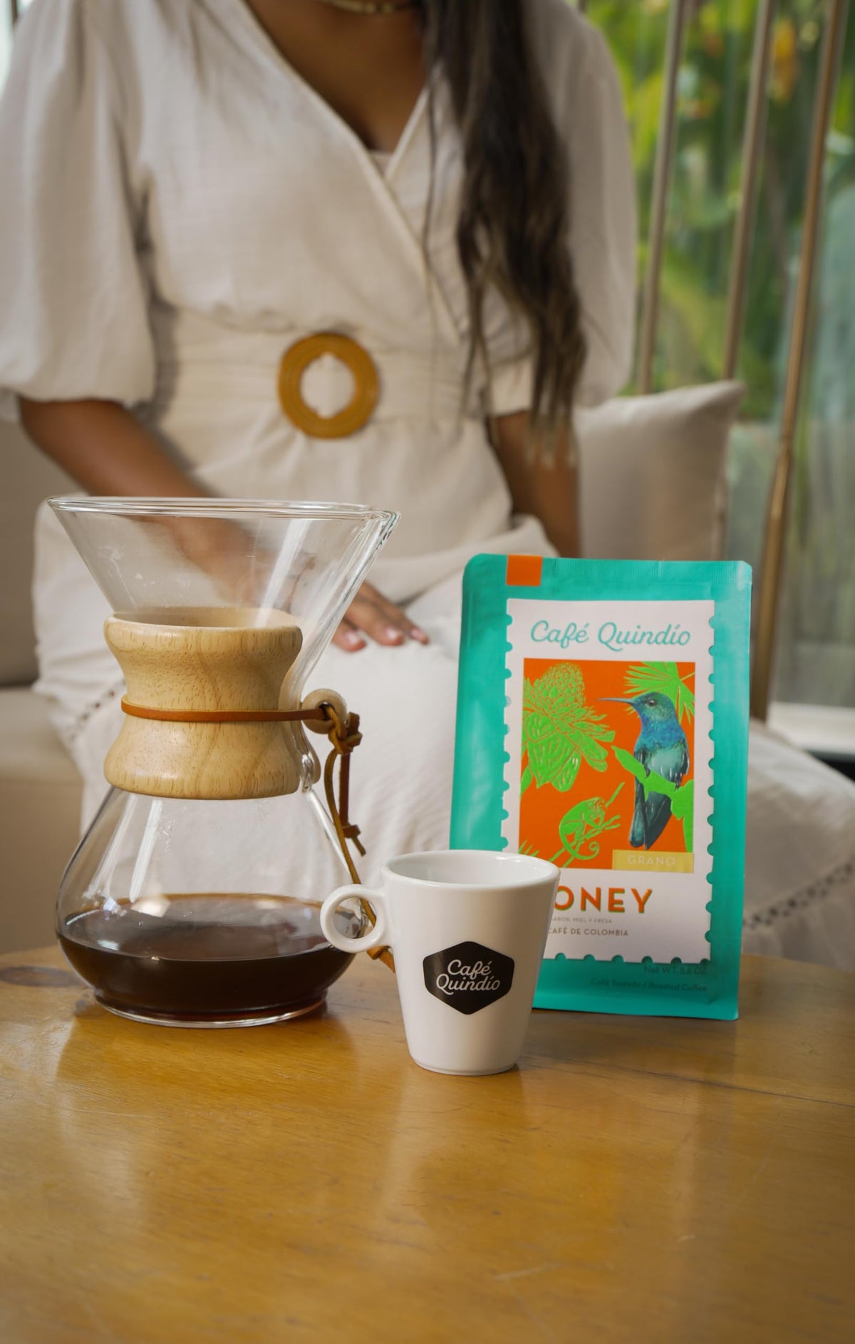 Cafe Quindio bag front label showing 100 percent Colombian origins and traceability