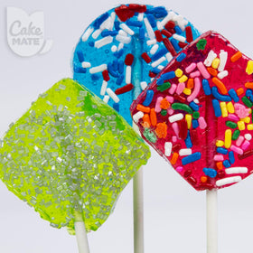 Cake Mate pour-friendly lid reduces spills during decorating sessions