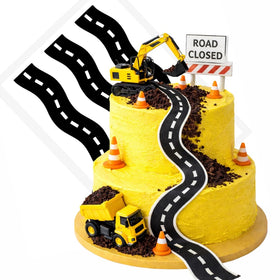 CakeSupplyShop stick-on edible paper decoration adds scenic detail.