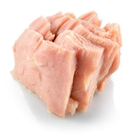 Callipo tuna can on shelf with ingredients list for meal planning