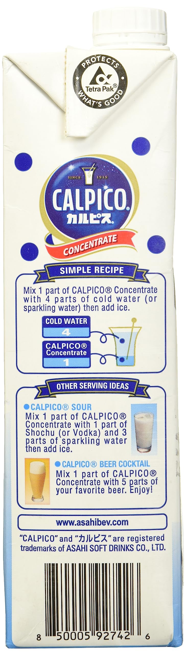 CALPICO Concentrate pour into water demonstrates simple dilution for refreshing drinks.