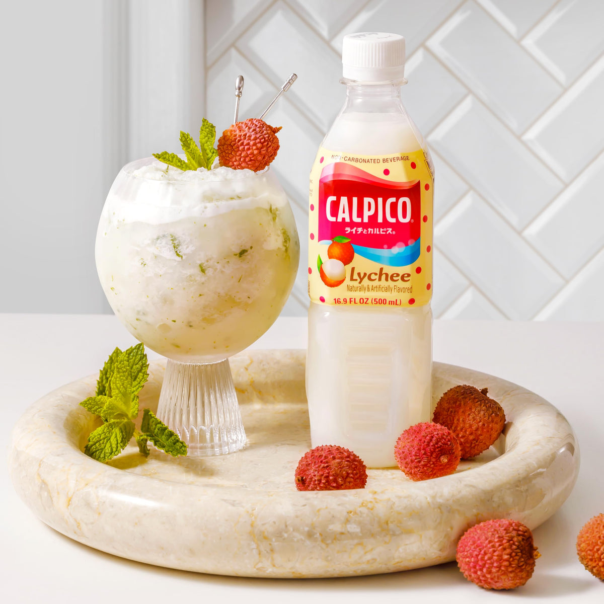 CALPICO Lychee lychee fruit close-up hints exotic flavor.