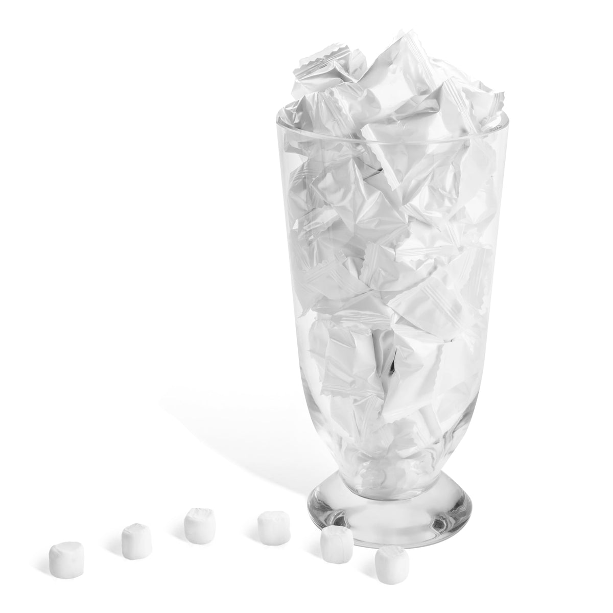 Candy Envy 100 mints per bag for long lasting candy dish filler.