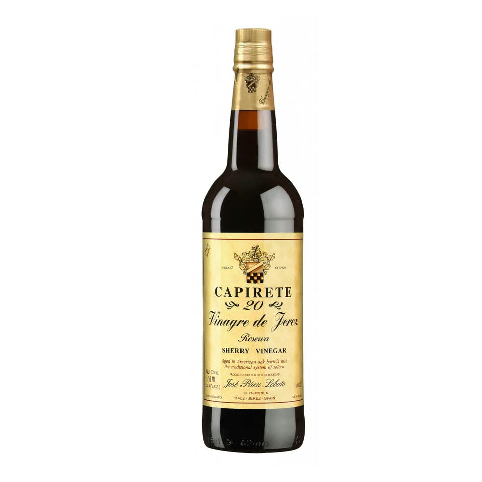 CAPIRETE 20 sherry vinegar bottle shows deep mahogany color, ideal for sauces and marinades.