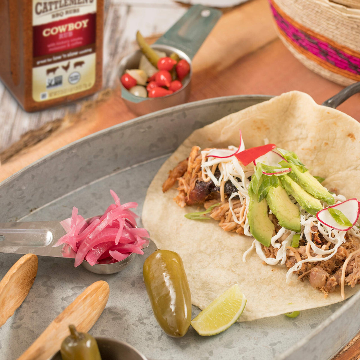 Cattlemen's Cowboy Rub grill setup enhances low-and-slow cooking with bold spice.