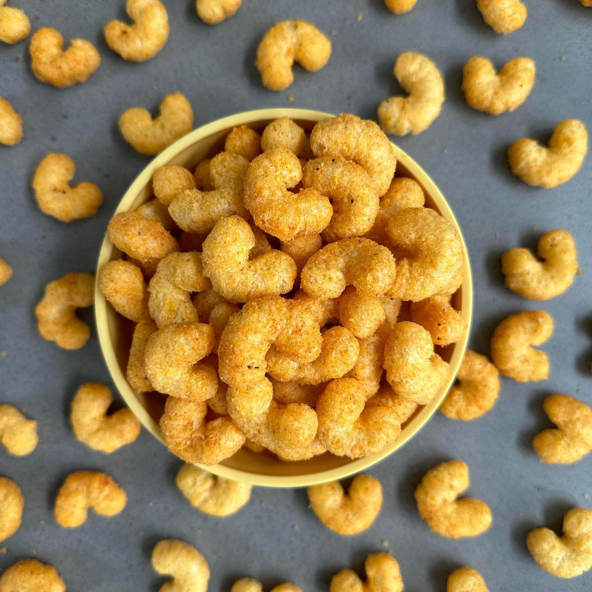 Caulipuffs Honey BBQ in lunchbox scene promotes on-the-go snacking