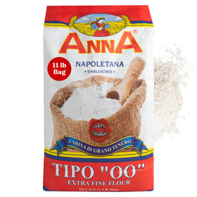 Cento Anna 00 flour bag for smooth dough preparation.