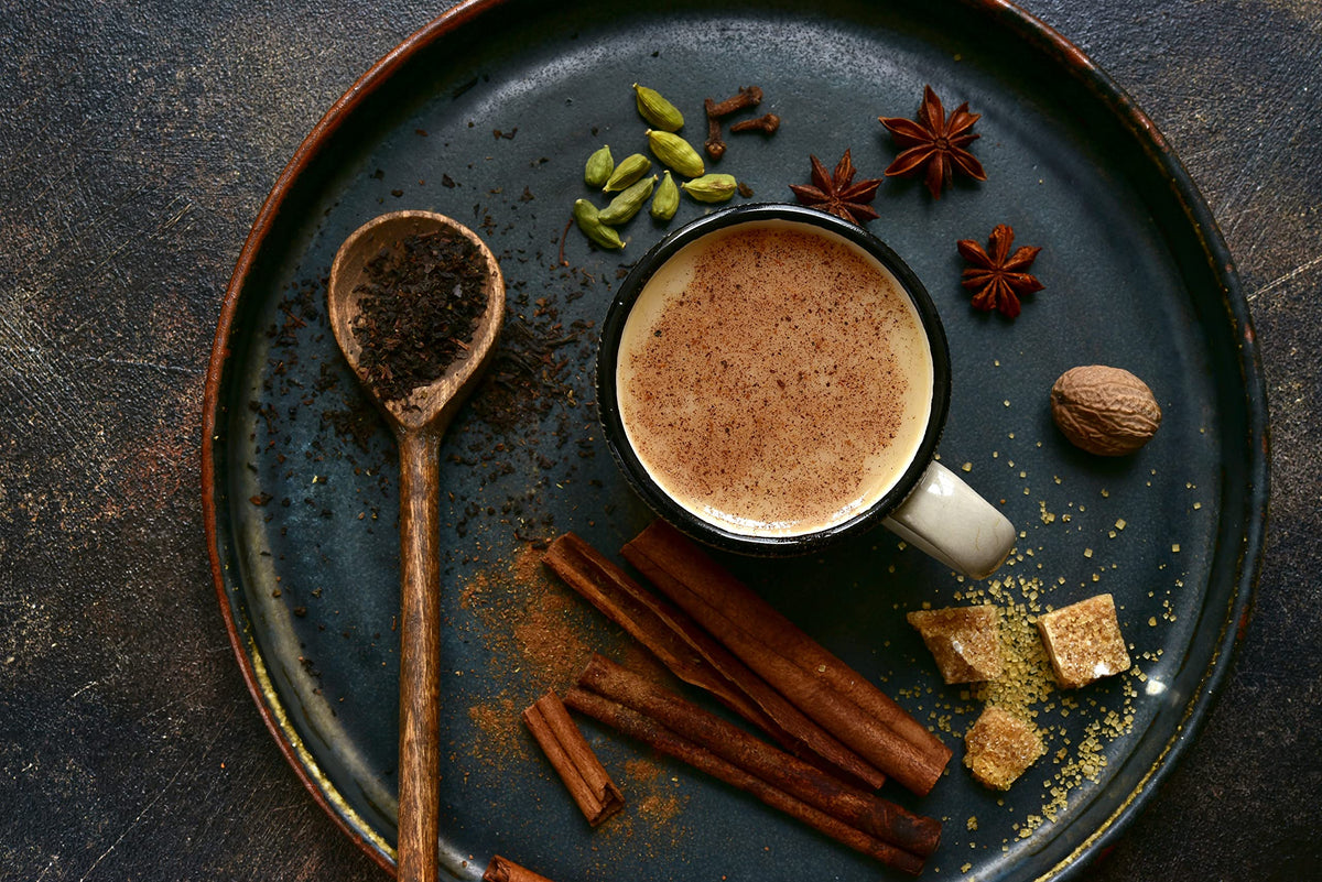 Cha4TEA black tea leaves with cinnamon and cardamom aroma.
