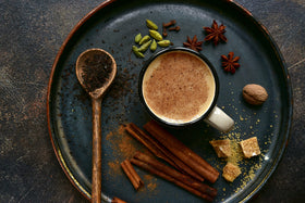 Cha4TEA black tea leaves with cinnamon and cardamom aroma.