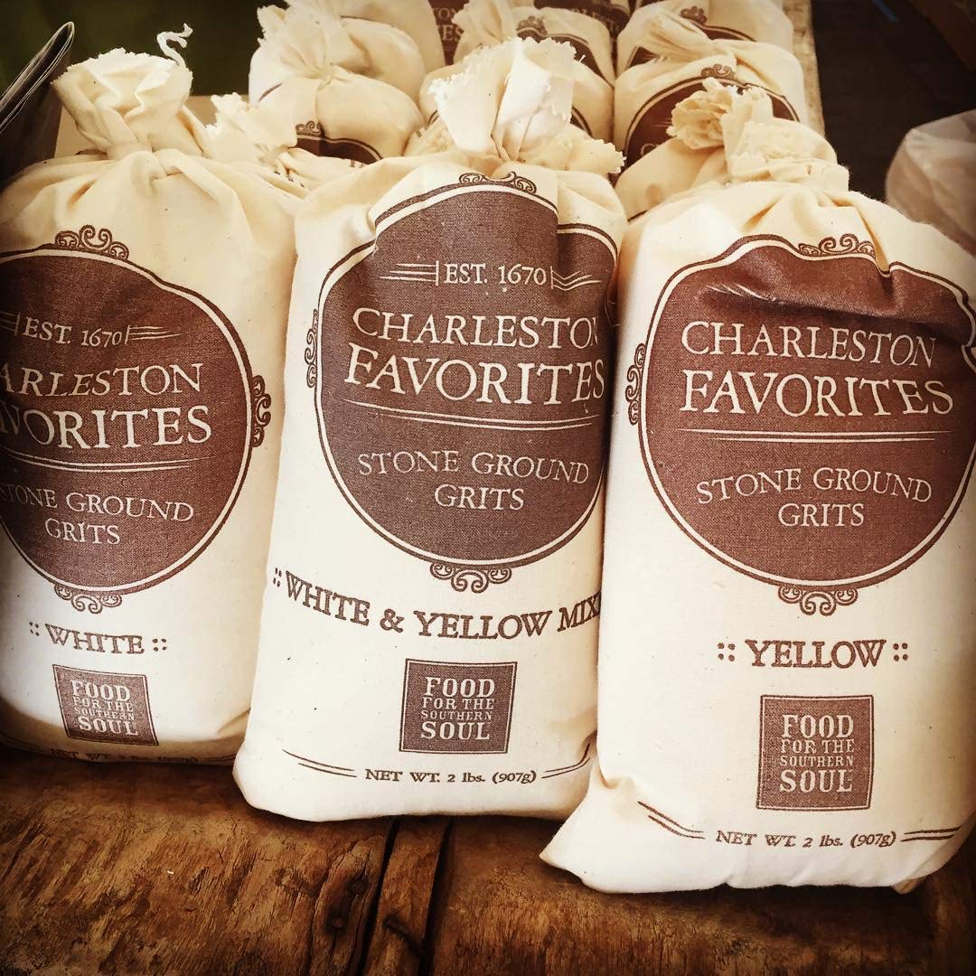 Charleston Favorites corn bran flecks highlight genuine stone-ground character.