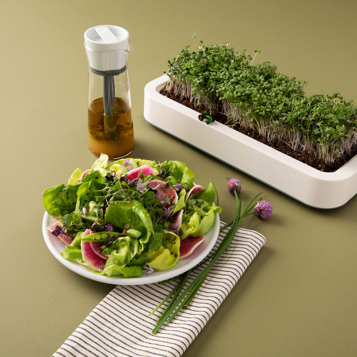 Chef'n easy-clean parts are top-rack dishwasher safe for easy cleanup.