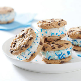 Chips Ahoy! gluten-free ingredient panel highlights safe-for-gluten options.