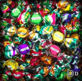 Chipurnoi Glitterati hard candies close-up highlighting natural fruit flavors.