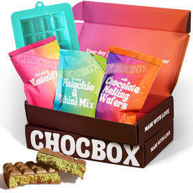 Chocbox Viral Dubai Milk Bar Kit packaging shows complete DIY setup for gifting