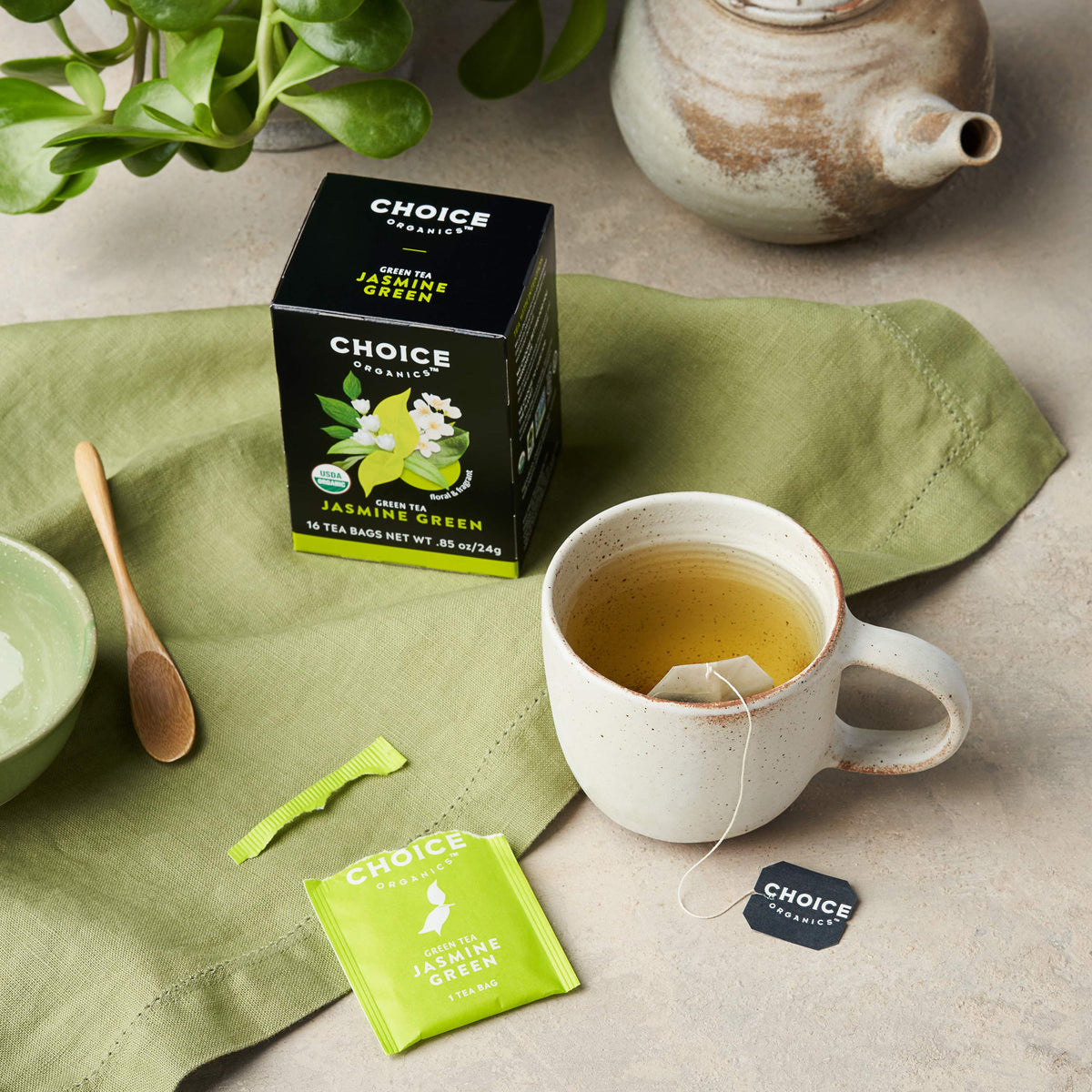 Fair Trade logo on Choice Organic Teas Jasmine Green Tea packaging