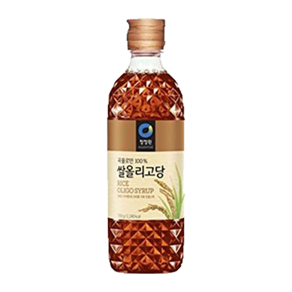 Chung Jung One Essential oligo rice syrup bottle adds gluten-free sweetness to cooking.