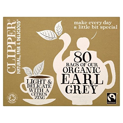 Clipper Fairtrade Organic Earl Grey tea bags in a box, ideal for a daily citrus-infused ritual.