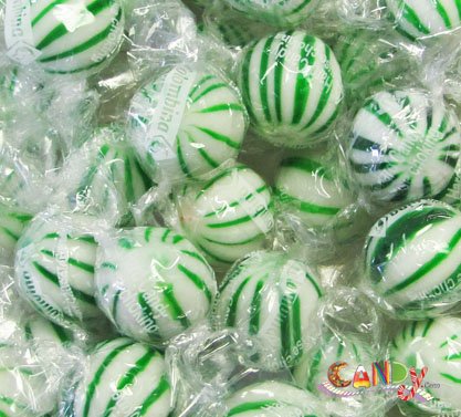 Colombina USA jumbo spearmint balls 120-piece pack front view; delivers refreshing mint experience