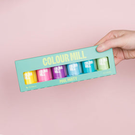 Pour action with Colour Mill Oil-Blend showing even color dispersion