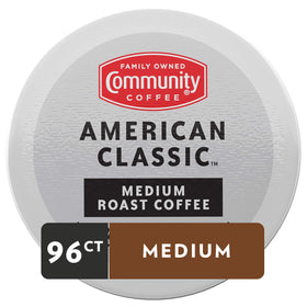 Pod close-up highlighting vanilla and cocoa notes for a balanced aroma.