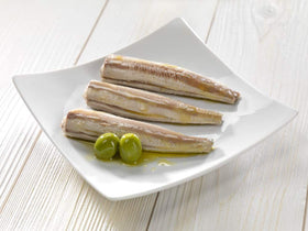 Connetable sardines can label shows ingredients and BPA-free can.